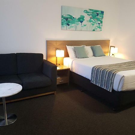 Mid City Motor Inn Singleton Exteriér fotografie