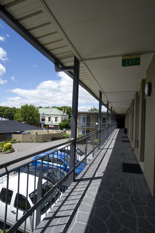 Mid City Motor Inn Singleton Exteriér fotografie