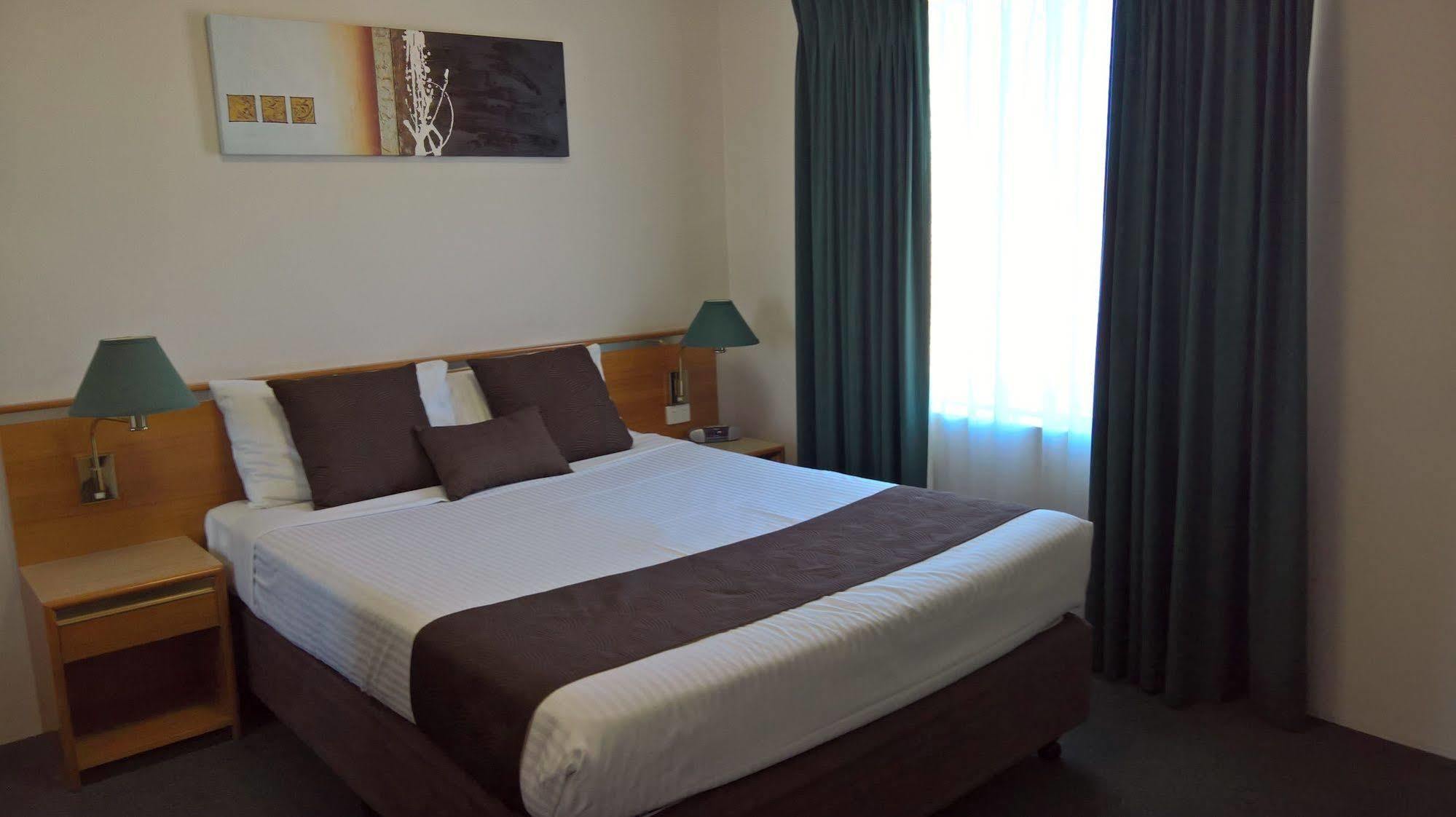 Mid City Motor Inn Singleton Exteriér fotografie